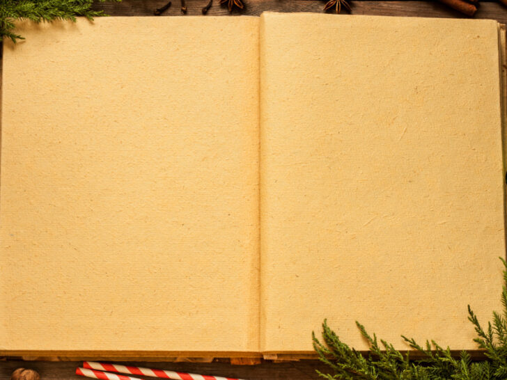 100+ Holiday Journal Prompts to Inspire Your Writing