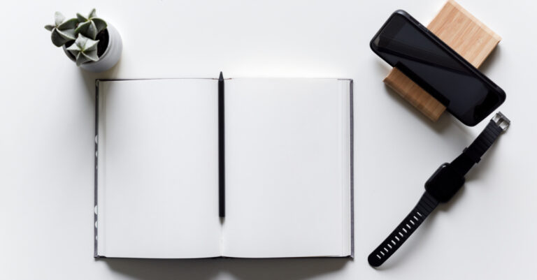Minimalist Bullet Journal Layouts | Top Ideas for 2024