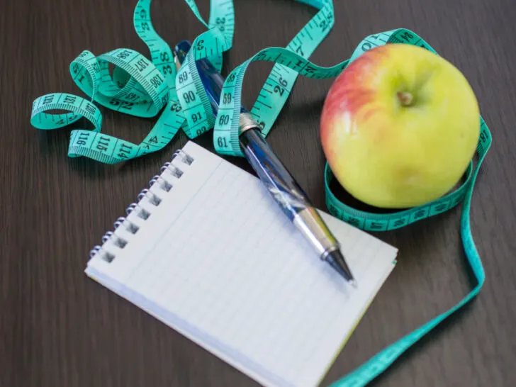 How to Make a Weight Loss Journal to Reach Your Goals